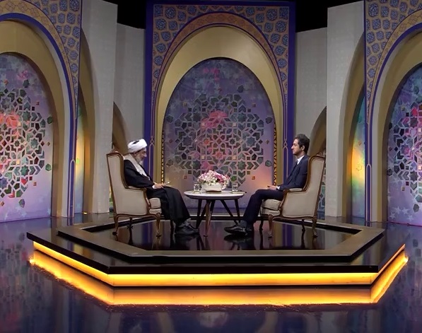 قرآن و عترت هر دو باید در کنار هم باشد