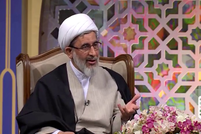 مربی باید بر خود نظارت داشته باشد