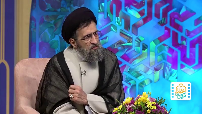 فرد کریم خدمت به دیگران را وظیفه خود می داند