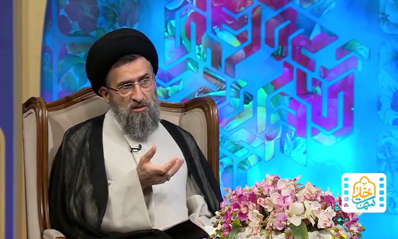 ای آنکه خاک پایت سرمه چشم عالمیان است